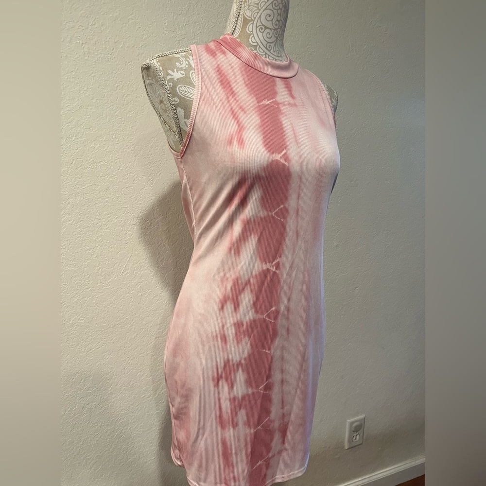 Pink Dress - Picture 6 of 7
